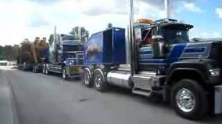 Heavy Haulage Australia  Push Pull  V8 Super liner [upl. by Buller]