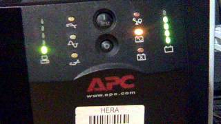 APC SmartUPS 1500 on battery operation [upl. by Mozelle]