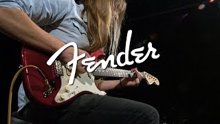 Fender American Performer Stratocaster HSS RW Aubergine  Gear4music [upl. by Pelpel]