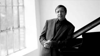 Mozart  Piano Concerto No 13 in C major K 415 Murray Perahia [upl. by Grete]