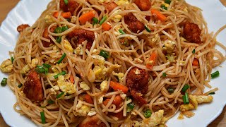 Chicken Noodles Recipe Chicken Hakka Noodles Street Style Chicken Noodles [upl. by Razatlab]