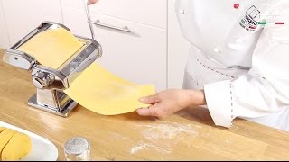 Homemade fresh pasta with Marcato Atlas 150 Classic  Video tutorial [upl. by Prowel]