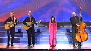 The Seekers  I Am Australian Live 2000  HQ Audio [upl. by Enahpets145]