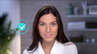 How to Insert DAILIES® AquaComfort Plus® Contact Lenses [upl. by Mauchi]