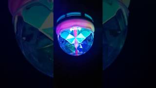 Bombilla LED FiestaParty Luz led de colores RGB Rojo Verde y Azul [upl. by Nyrual286]