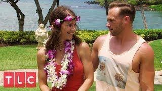 The Busbys Learn To Hula Dance  OutDaughtered [upl. by Kenimod]