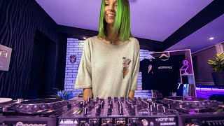 Miss Monique  MiMo Weekly Podcast 023  Progressive House amp Melodic Techno DJ Mix in 4K [upl. by Vanni728]